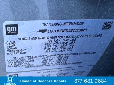 2025 GMC Sierra 1500 SLT