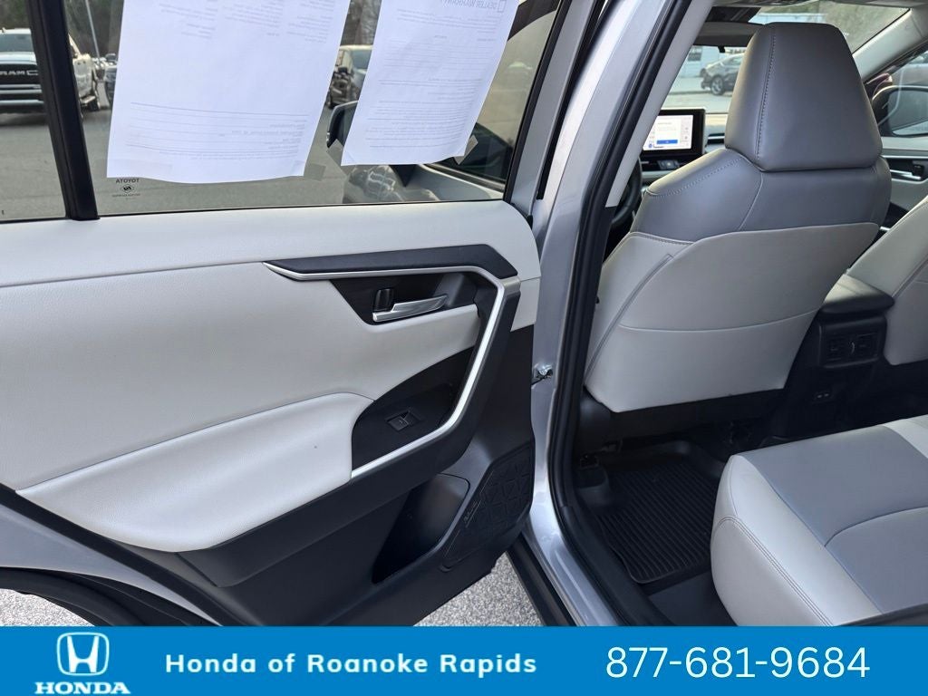 2023 Toyota RAV4 XLE Premium