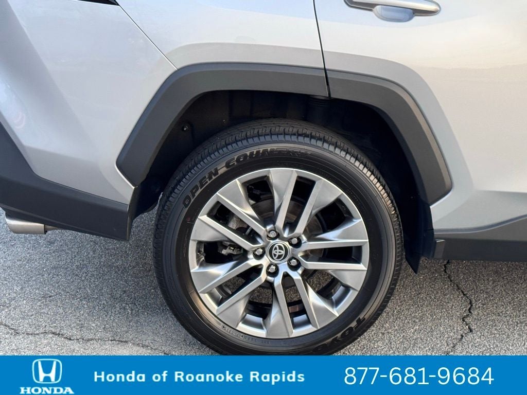 2023 Toyota RAV4 XLE Premium